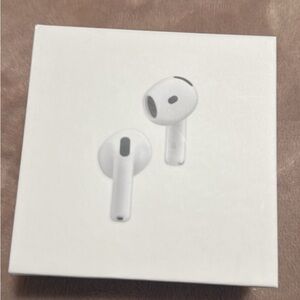 AirPods 4